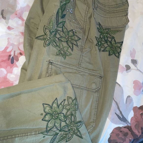 Embroidered Cargo Pants - Picture 2 of 7